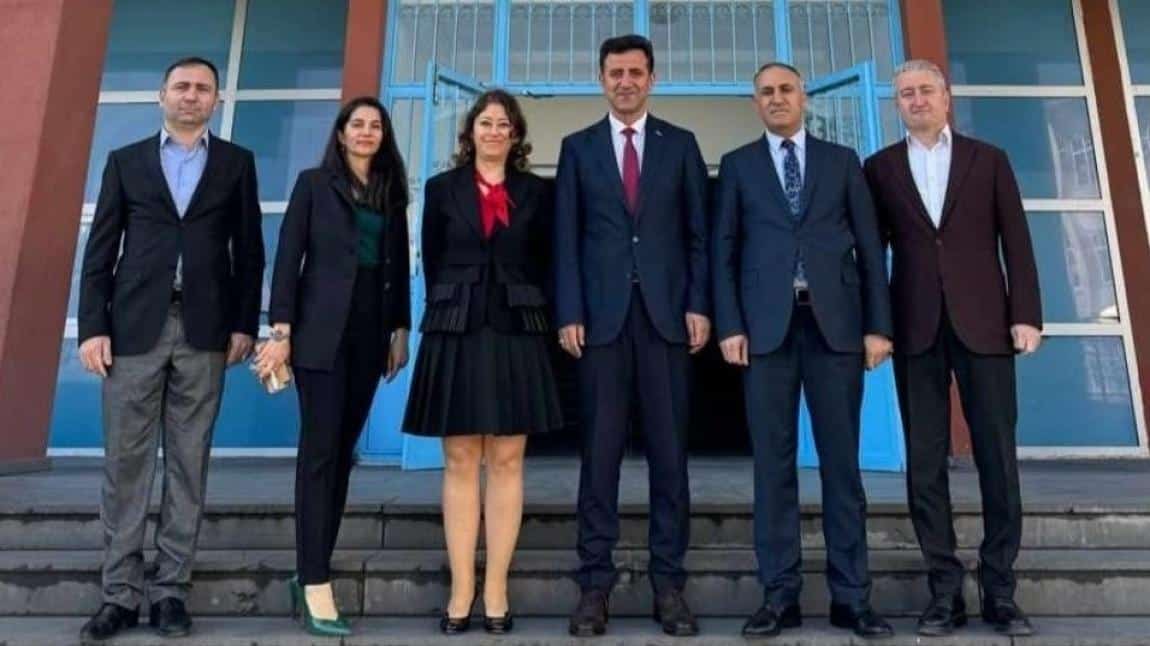 İlçe Milli Eğitim Müdürümüz Ahmet Gürsel AVCI'nın Okulumuza ziyareti 